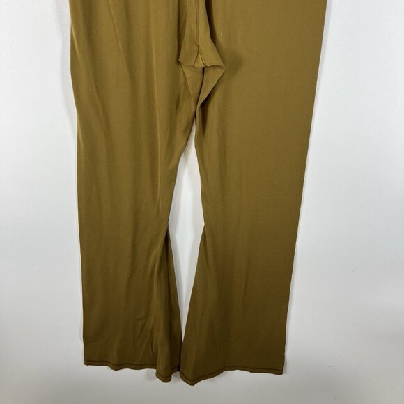 OFFLINE By Aerie Real Me High Waisted Crossover Flare Legging Size Large - Picture 7 of 7